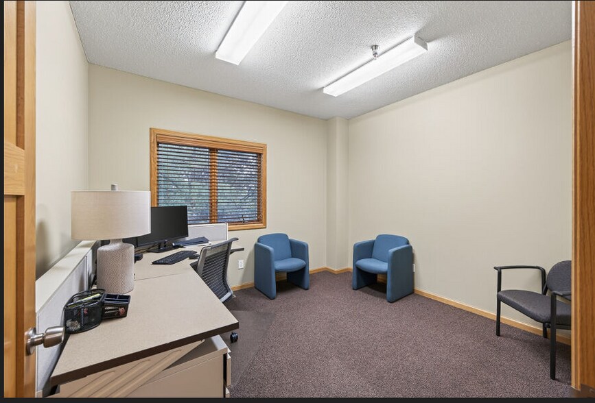 More Photos Of 2115 County Road D E, Maplewood Office For Lease
