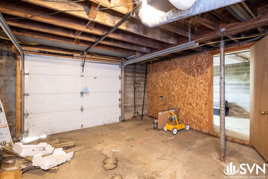 More Photos Of 331 Versailles Rd, Frankfort Office For Sale