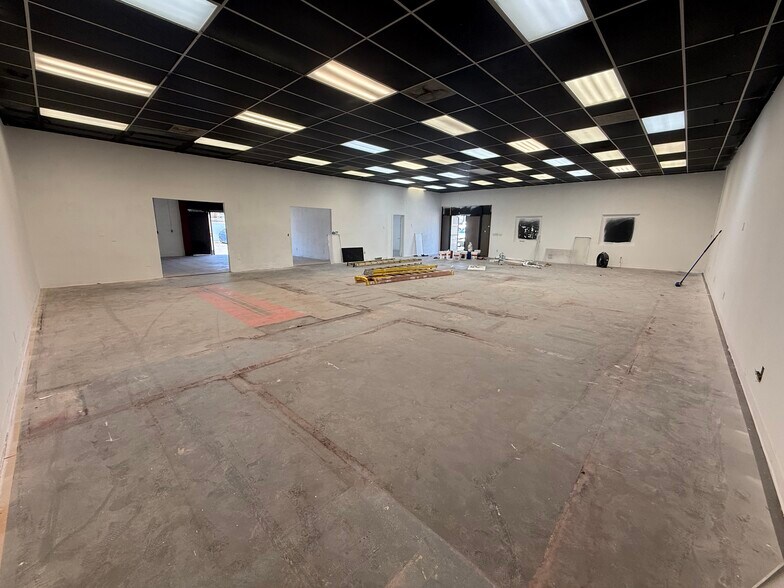 More Photos Of 1220 W 9th St, Upland Service For Sale