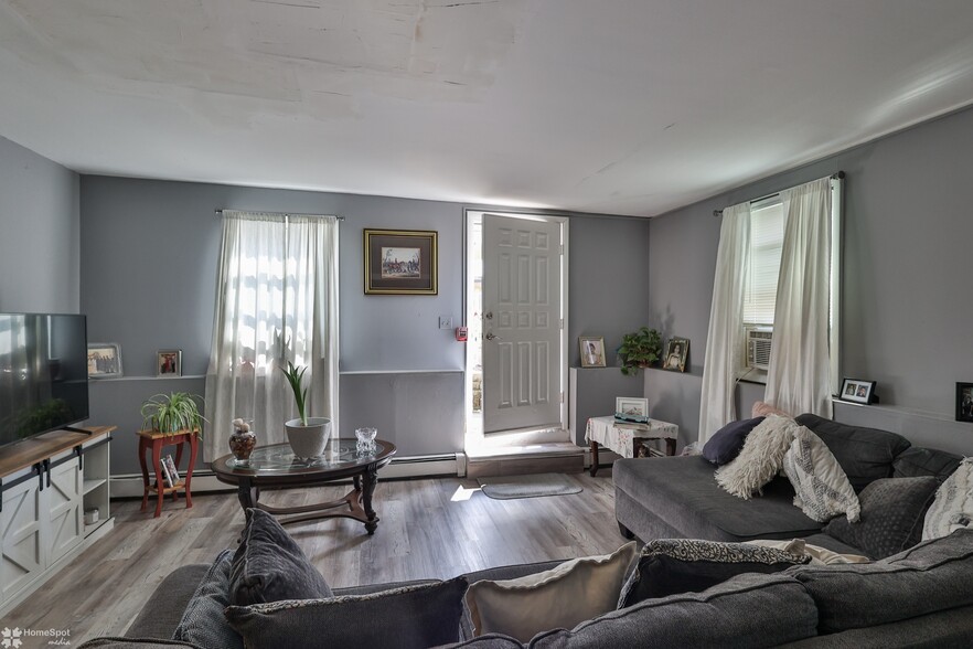 More Photos Of 902 W Wilkes Barre St, Easton Apartments For Sale