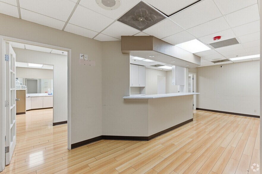 More Photos Of 41593 Winchester Rd, Temecula Office For Lease