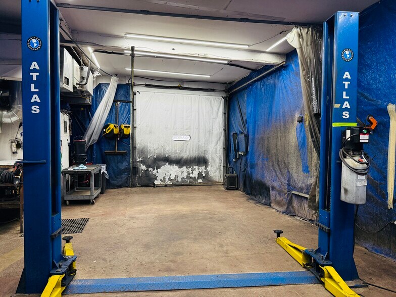 More Photos Of 1330 S Main St, Rice Lake Flex For Sale