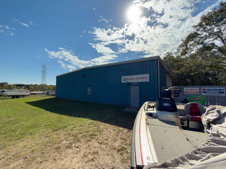 More Photos Of 1360 Upper Valley Falls Rd, Spartanburg Warehouse For Sale