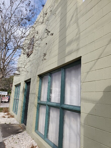 More Photos Of 3205 N Florida Ave, Tampa Warehouse For Sale