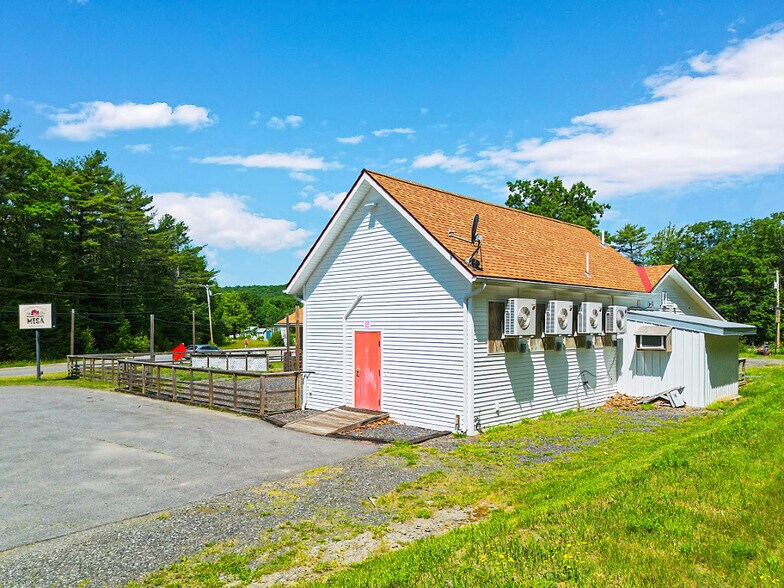 More Photos Of 205 W Main St, Liberty Restaurant For Sale