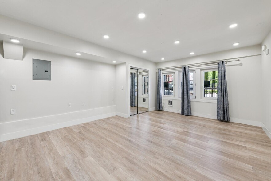 More Photos Of 2539-2541 Lombard St, San Francisco Apartments For Sale