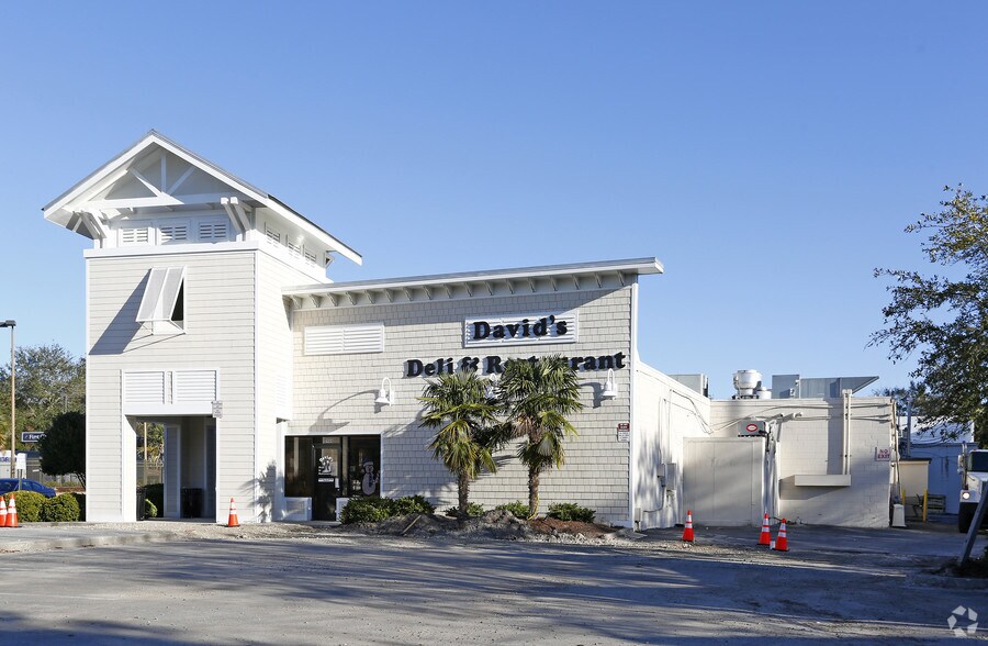 More Photos Of 1940 Eastwood Rd, Wilmington Unknown For Lease