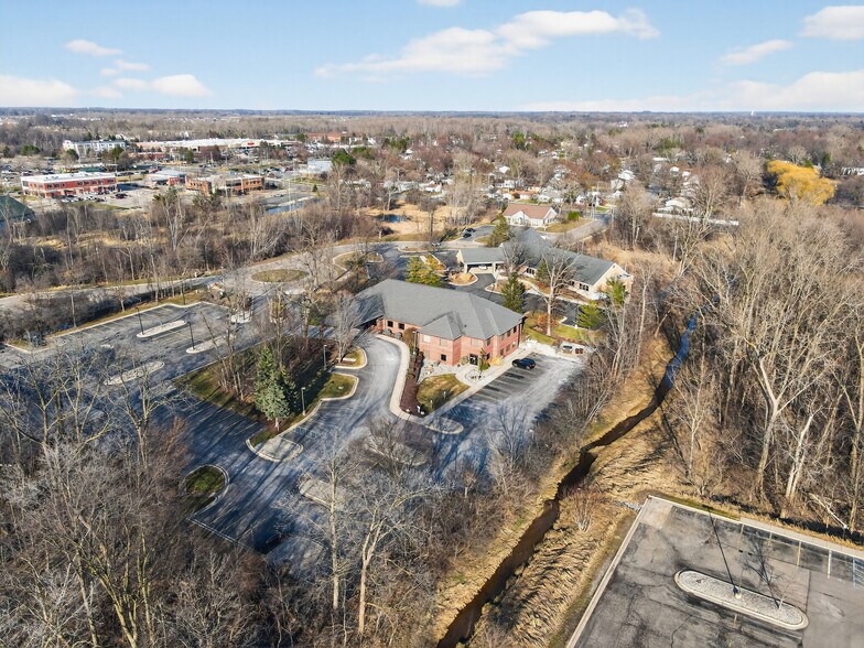 More Photos Of 1625 Ramblewood Dr, East Lansing Medical For Sale