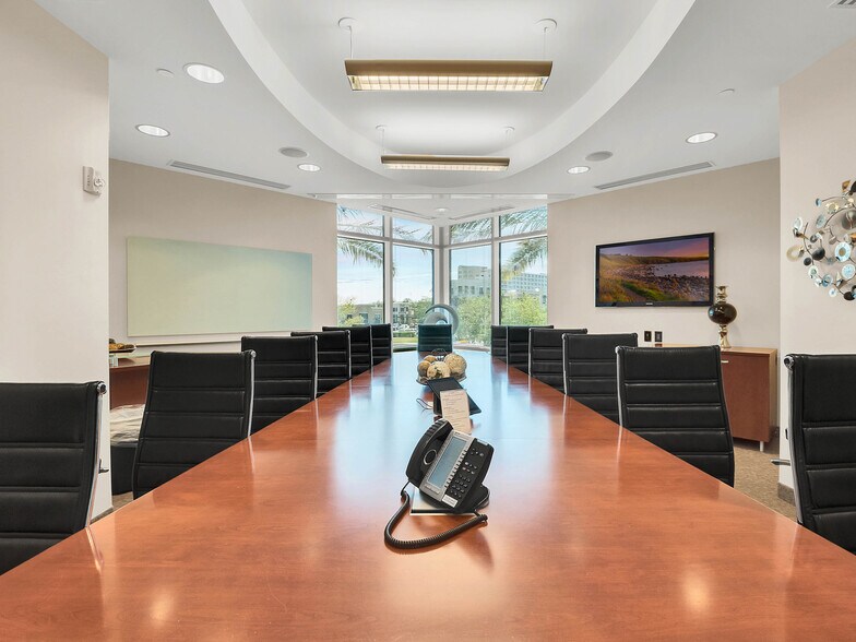 More Photos Of 1540 International Pky, Lake Mary Office For Lease