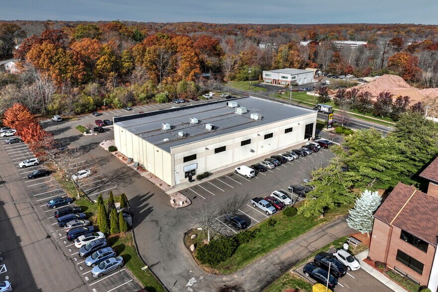 More Photos Of 469 E Main St, Branford Freestanding For Sale