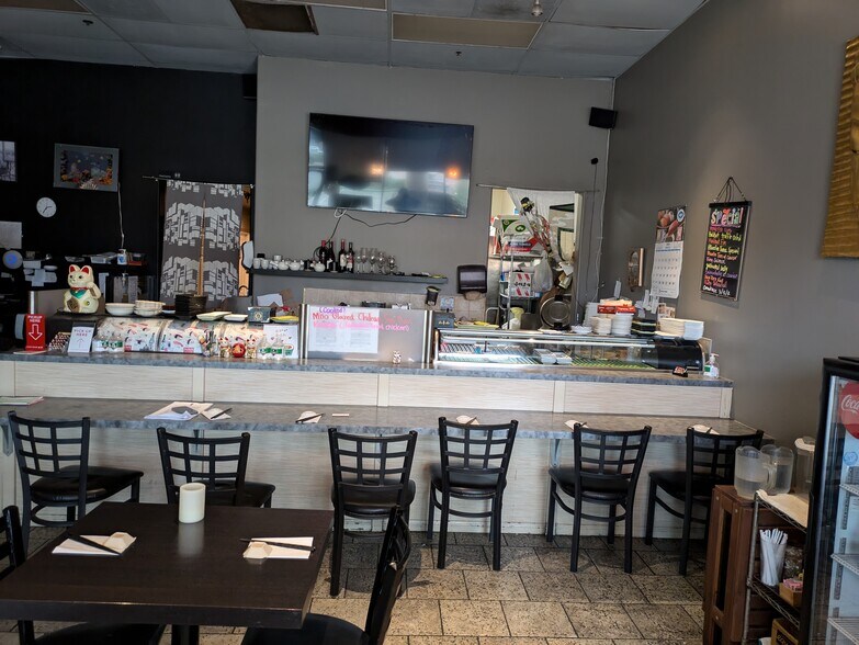 More Photos Of 476 W Los Angeles Ave, Moorpark Auto Repair For Lease