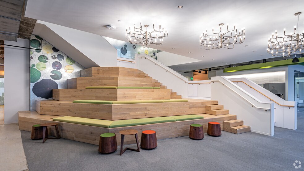 More Photos Of 2101 CityWest Blvd, Houston Office For Lease