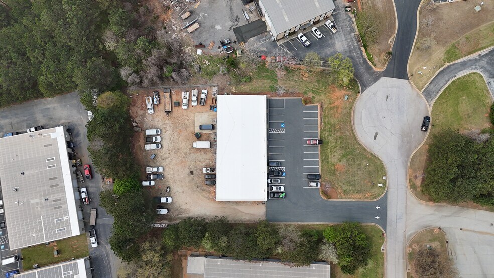 More Photos Of 25 Juniper Ct, Covington Warehouse For Lease