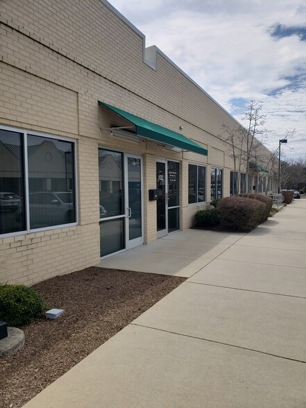 More Photos Of 900 Wind River Ln, Gaithersburg Office For Sale
