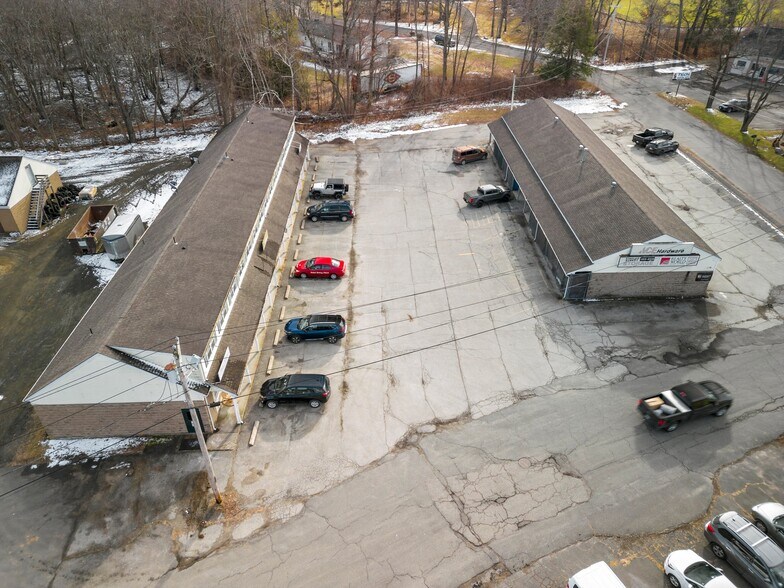 More Photos Of 3 Stadler St, Belchertown General Retail For Lease