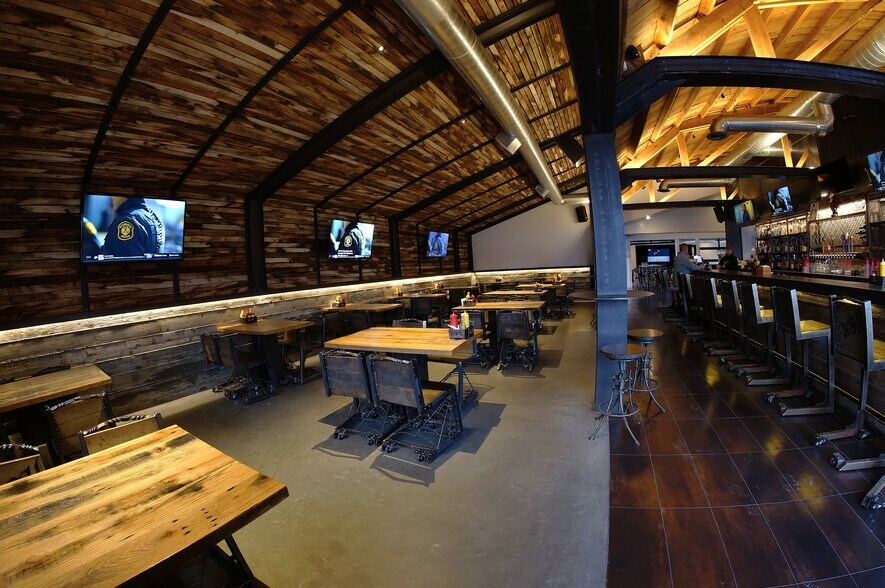 More Photos Of 31 W Center St, Victor Restaurant For Lease