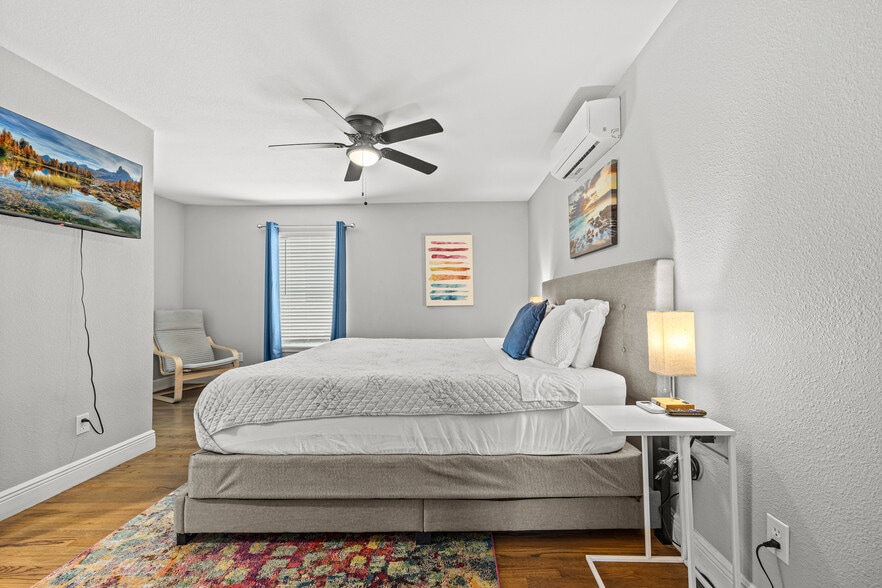 More Photos Of 2512 Calumet St, Houston Apartments For Sale