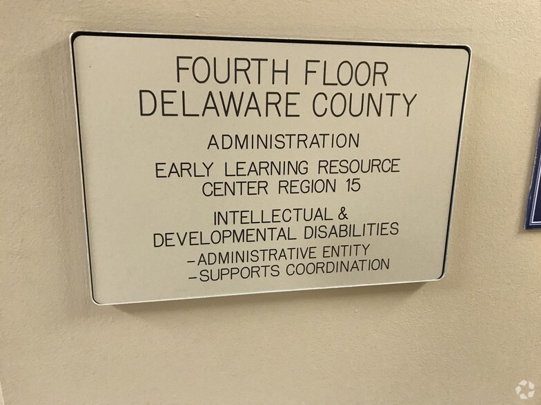 More Photos Of 20-40 S 69th St, Upper Darby Township General Retail For Lease