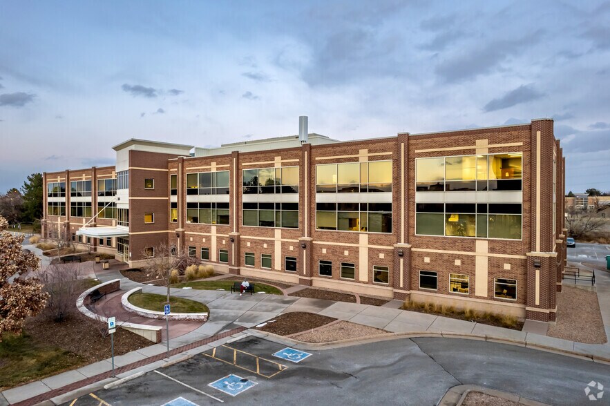 More Photos Of 1411 S Potomac St, Aurora Unknown For Lease