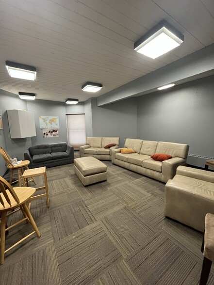 More Photos Of 3351 Independence Ave N, Minneapolis Religious Facility For Sale