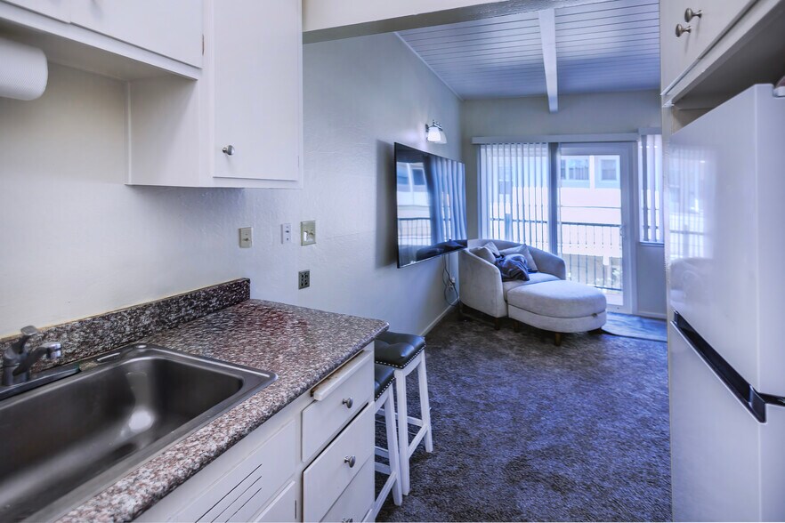 More Photos Of 106 N Bayshore Blvd, San Mateo Apartments For Sale