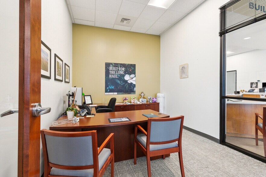 More Photos Of 3908 Veterans Memorial Blvd, Metairie General Retail For Sale