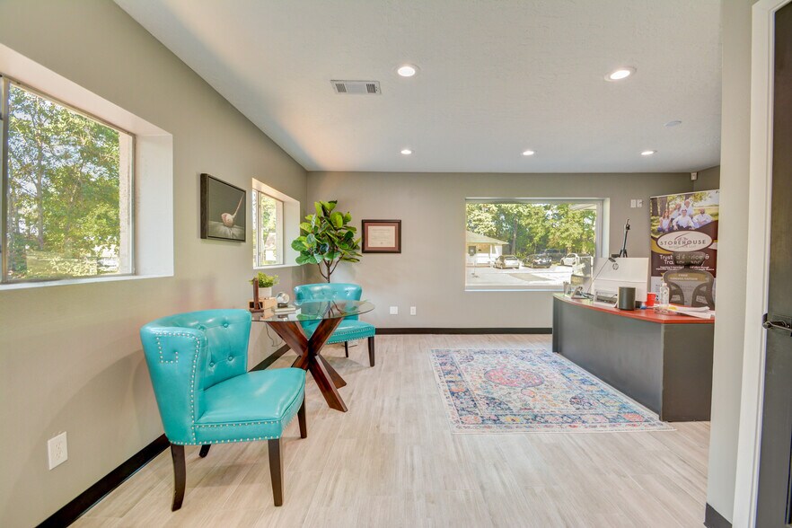 More Photos Of 26615 Oak Ridge Dr, The Woodlands Office For Lease