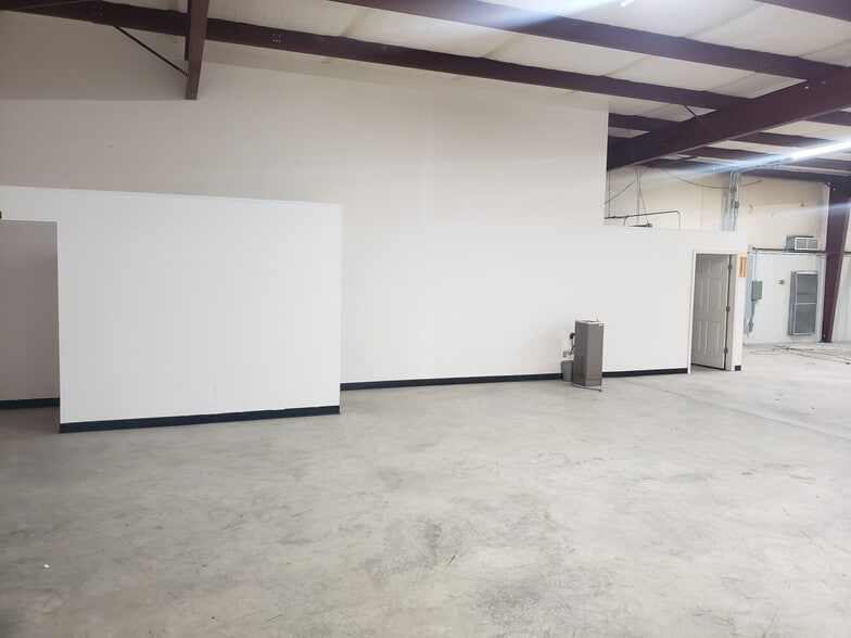 More Photos Of 133 Old Forreston Rd., Greeleyville Light Manufacturing For Sale