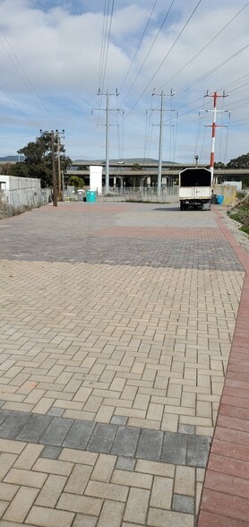 More Photos Of 800 Walnut St, San Bruno Land For Lease