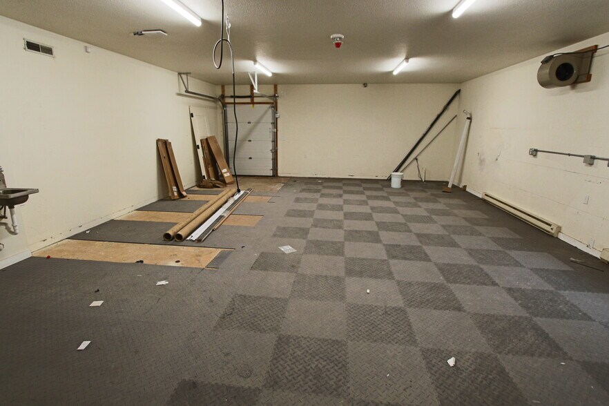 More Photos Of 405 W Idaho St, Kalispell Flex For Sale