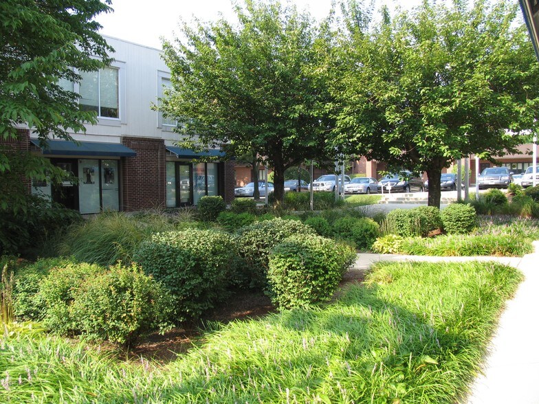 More Photos Of 10750-10760 Hickory Ridge Rd, Columbia Medical For Lease