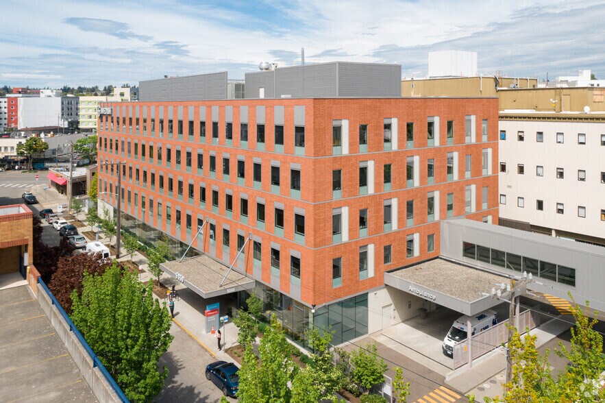 Primary Photo Of 5350 Tallman Ave NW, Seattle Medical For Lease