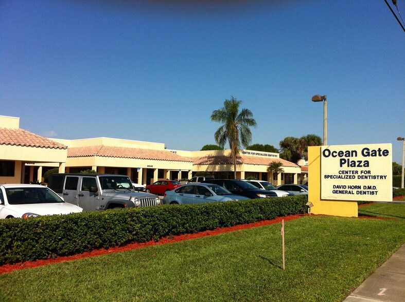 More Photos Of 2836-2854 SE Federal Hwy, Stuart Medical For Lease