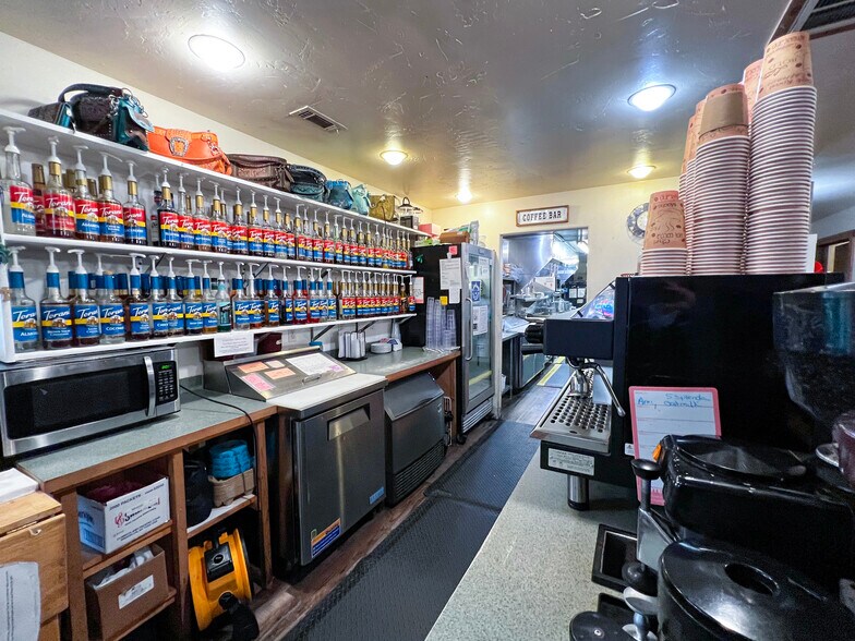 More Photos Of 150 S Railroad St, Midvale Restaurant For Sale