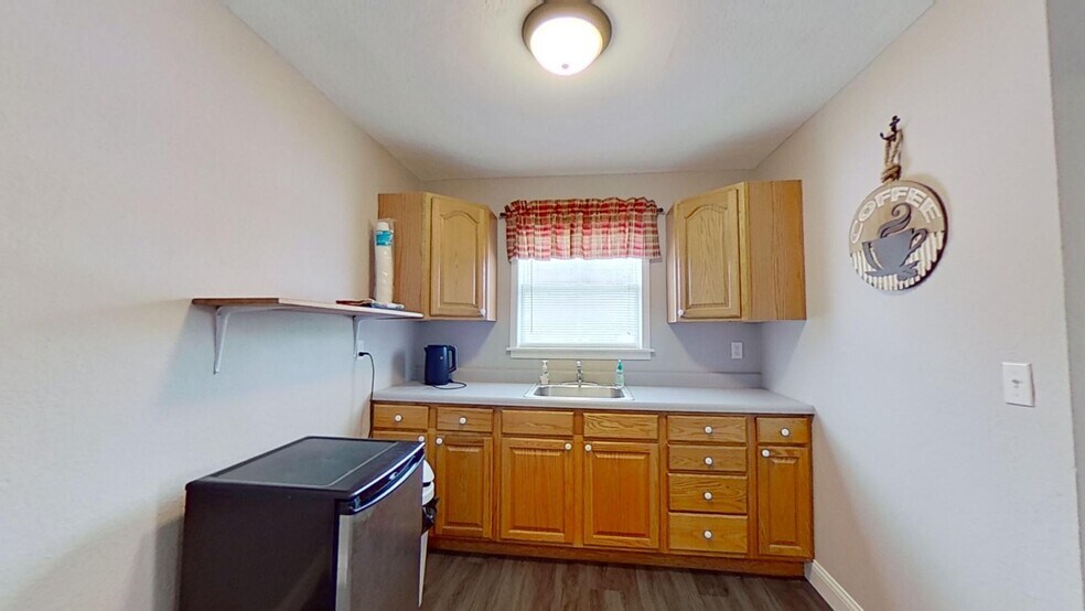 More Photos Of 616 S Sturgeon St, Montgomery City Office Residential For Sale