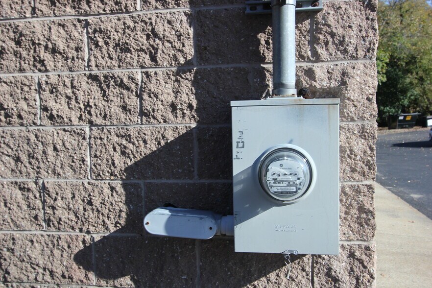 More Photos Of 326 Union St, Franklin Storefront Retail Office For Sale