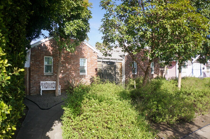 More Photos Of 1837 E Colorado Blvd, Pasadena Apartments For Sale