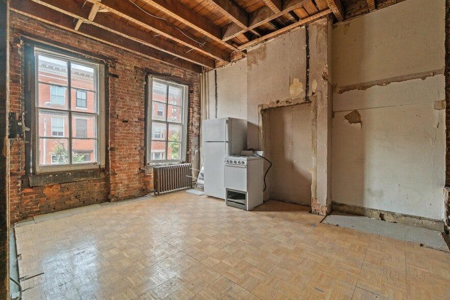 More Photos Of , Baltimore Multifamily For Sale