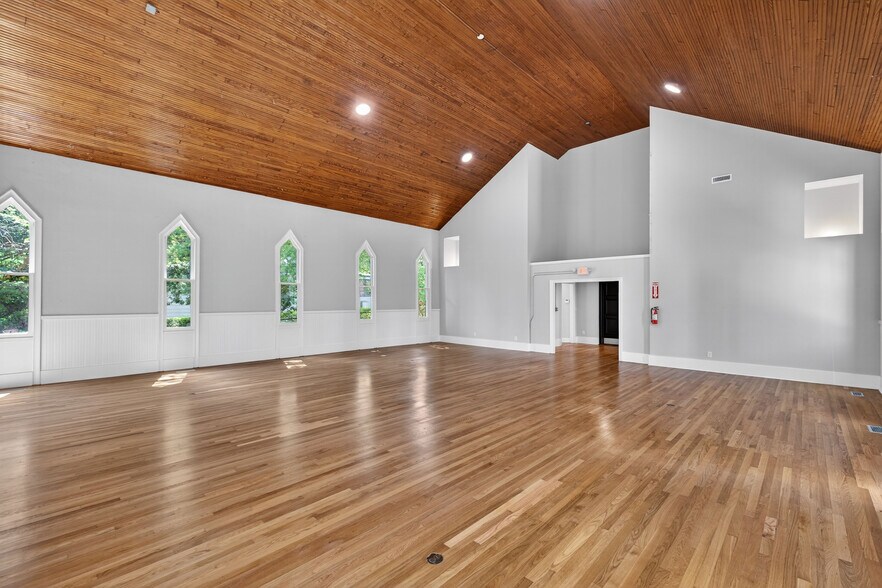 More Photos Of 208 St Marys St, Raleigh Loft Creative Space For Lease