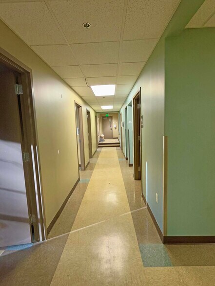 More Photos Of 209 N Maysville St, Mount Sterling Medical For Lease