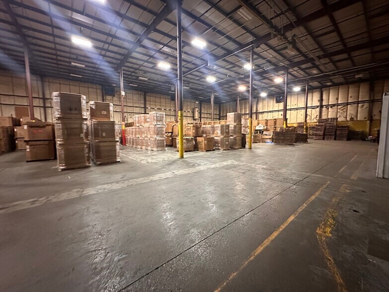 More Photos Of 429 E Grove St, Greenville Industrial For Sale