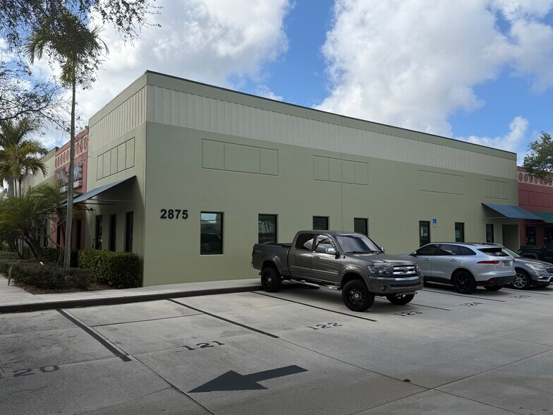 More Photos Of 2875 Jupiter Park Dr, Jupiter Light Manufacturing For Sale