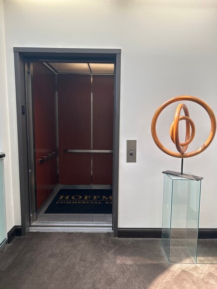 More Photos Of 825 Green Bay Rd, Wilmette Office Residential For Lease