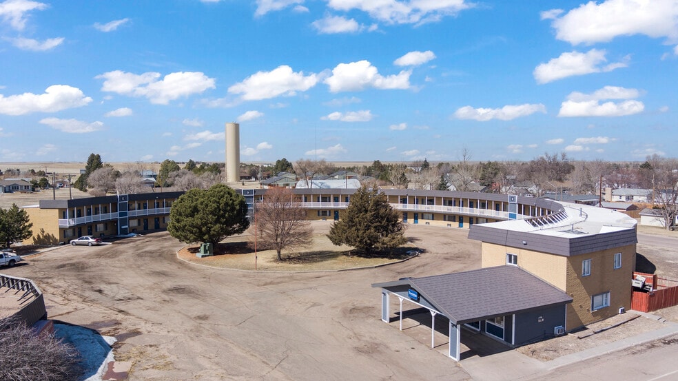 Primary Photo Of 700 Colorado Ave, Stratton Hotel For Sale