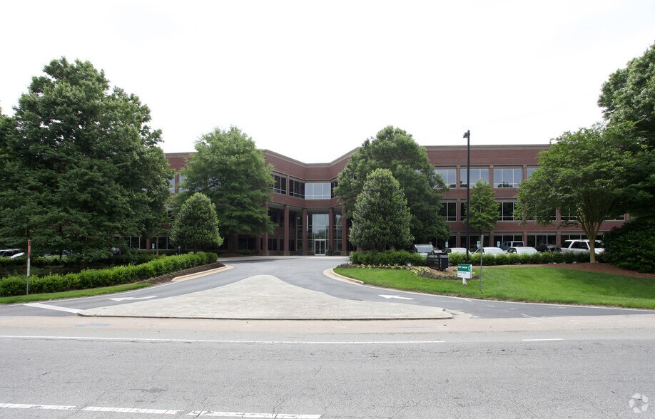 More Photos Of 801 Jones Franklin Rd, Raleigh Office For Lease