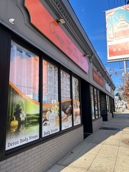 More Photos Of 396 Rockaway Ave, Valley Stream Storefront For Lease