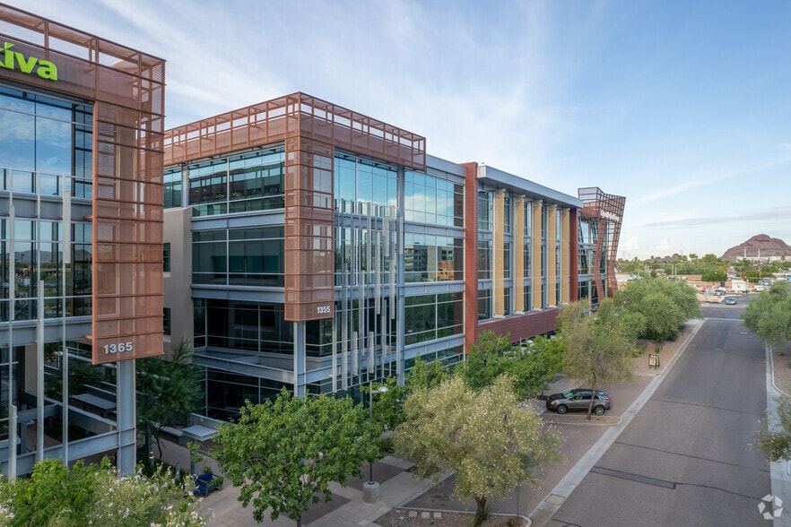 More Photos Of 1355 N Scottsdale Rd, Scottsdale Office For Lease