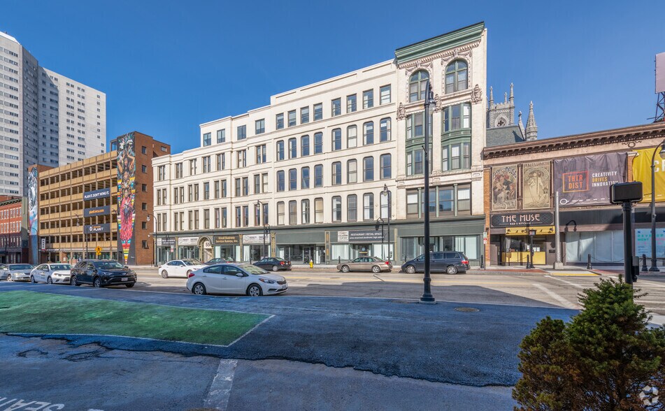 More Photos Of 526 Main St, Worcester Unknown For Lease