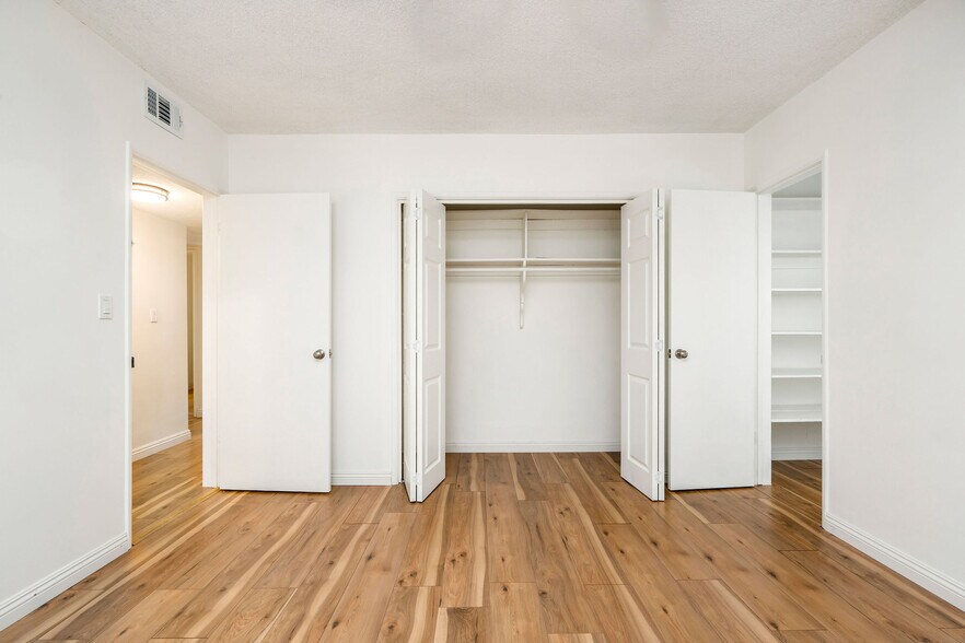 More Photos Of 4376 W 134th St, Hawthorne Apartments For Sale