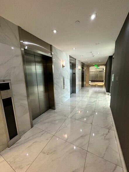 More Photos Of 150 SE 2nd Ave, Miami Coworking Space